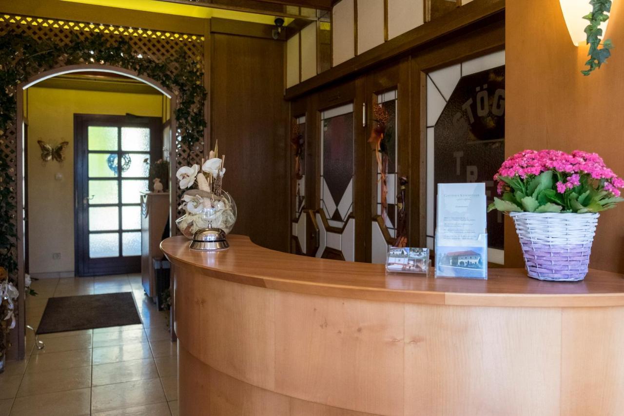 Asten Gaestehaus Stoegmueller מראה חיצוני תמונה