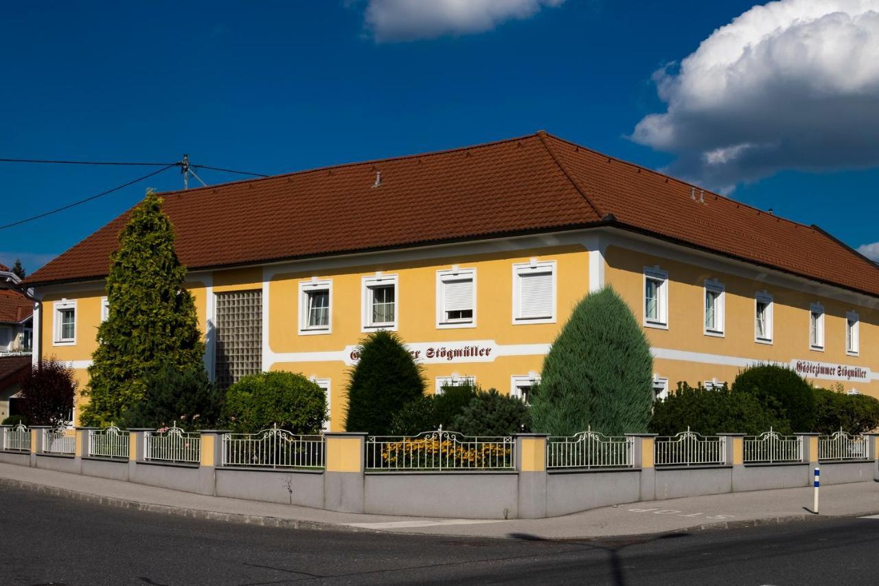 Asten Gaestehaus Stoegmueller מראה חיצוני תמונה